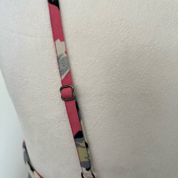 Hollister Pink Lace Up Back Elastic Waist
Floral Sun Dress Adjustable straps S - Picture 6 of 6